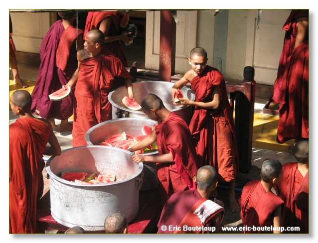 142_BIRMANIE_2k3_Mandalay