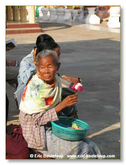 263_BIRMANIE_2k3_Yangoon