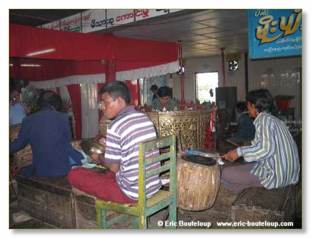 267_BIRMANIE_2k3_Yangoon