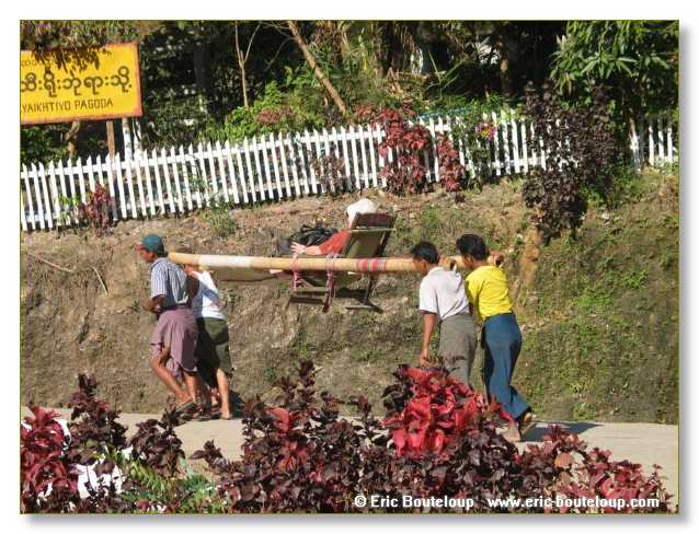 274_BIRMANIE_2k3_Rocher_d_or