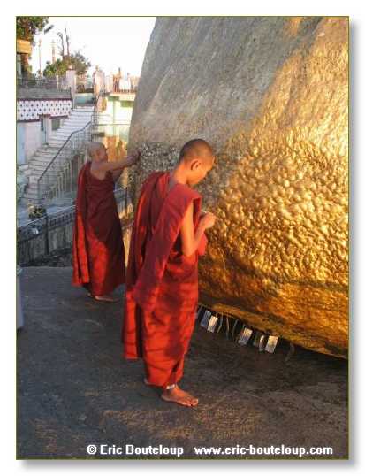 279_BIRMANIE_2k3_Rocher_d_or