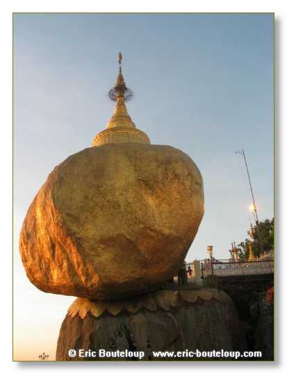 280_BIRMANIE_2k3_Rocher_d_or