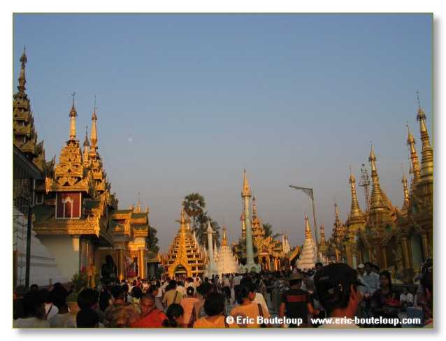 037_BIRMANIE_2006_03