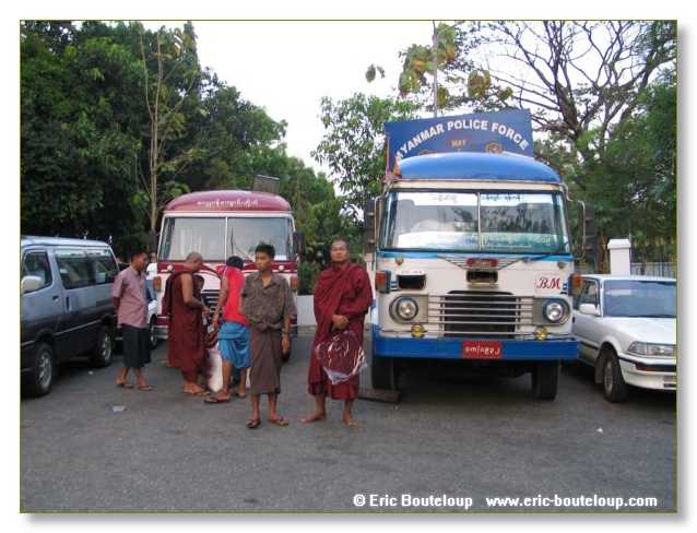 040_BIRMANIE_2006_03