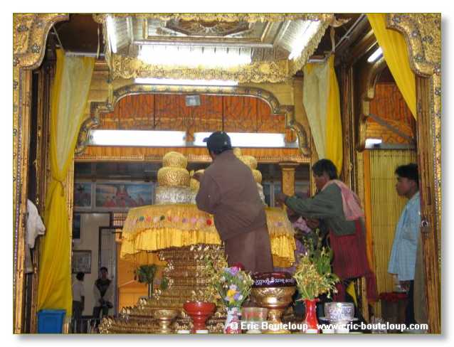 061_BIRMANIE_2006_03