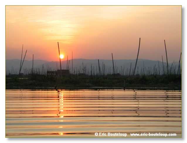 111_BIRMANIE_2006_03