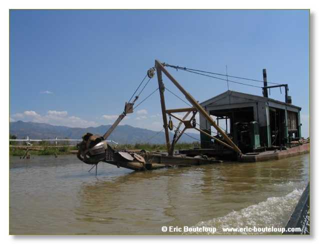 138_BIRMANIE_2006_03