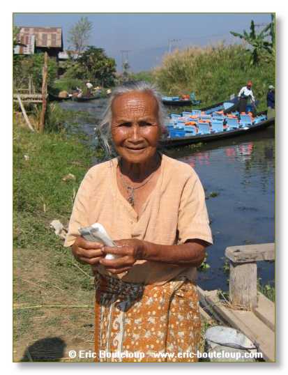 190_BIRMANIE_2006_03