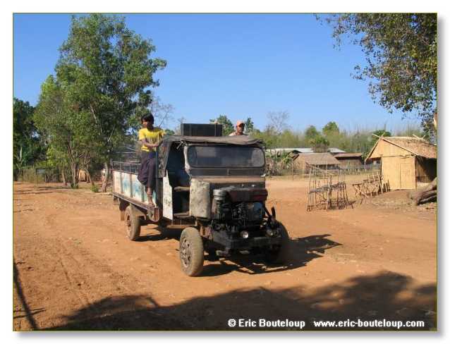 251_BIRMANIE_2006_03