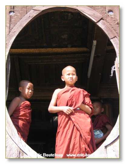 284_BIRMANIE_2006_03