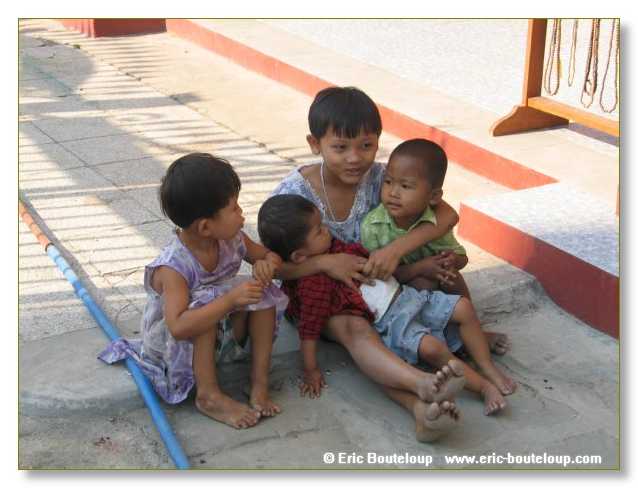 312_BIRMANIE_2006_03