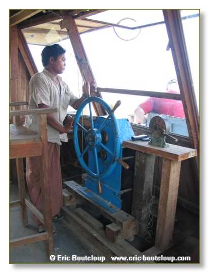 333_BIRMANIE_2006_03