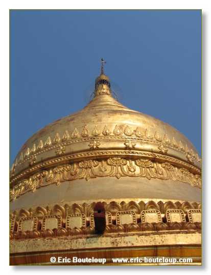 376_BIRMANIE_2006_03