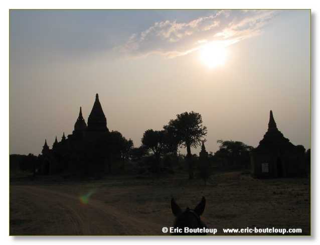 389_BIRMANIE_2006_03