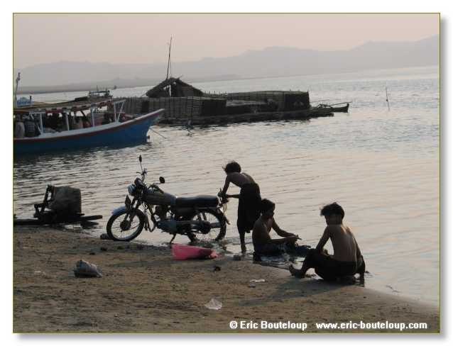 448_BIRMANIE_2006_03