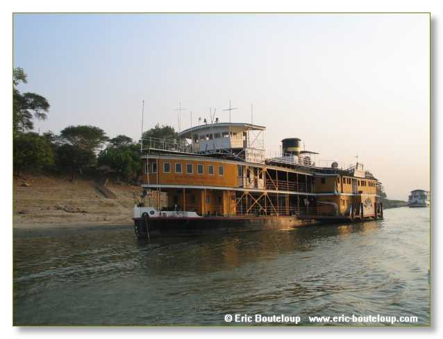 452_BIRMANIE_2006_03