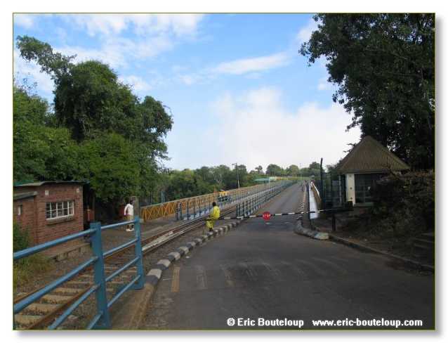 257_BOTSWANA_ZAMBIE_2005_Mars