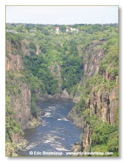 260_BOTSWANA_ZAMBIE_2005_Mars