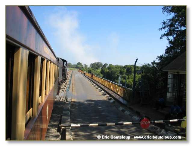 346_BOTSWANA_ZAMBIE_2005_Mars