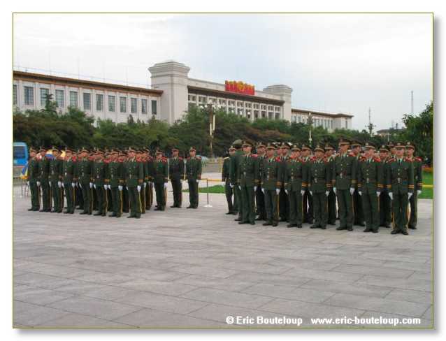 035_CHINE_Chine_du_centenaire_2006_Place_Tiananmen