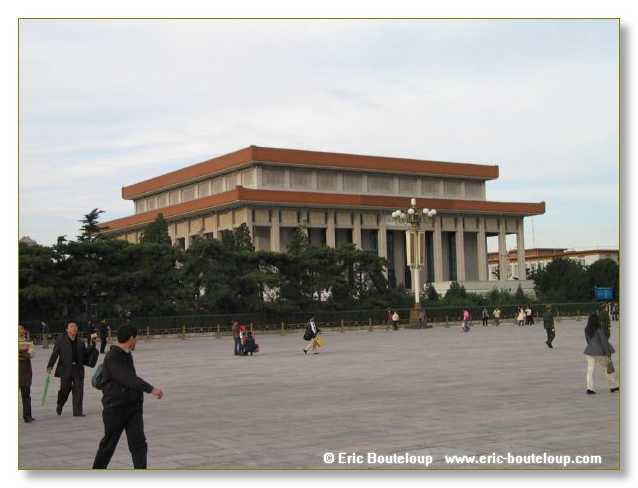 036_CHINE_Chine_du_centenaire_2006_Place_Tiananmen