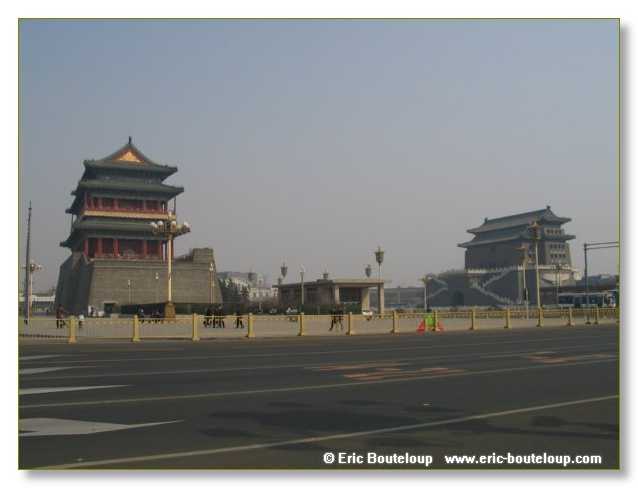 001 CHINE Empire du milieu 2005