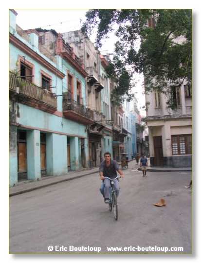 280_CUBA_2004