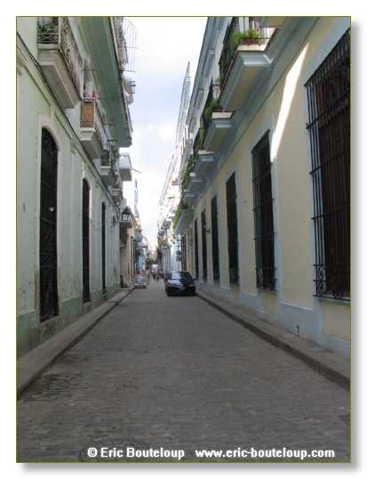 310_CUBA_2004