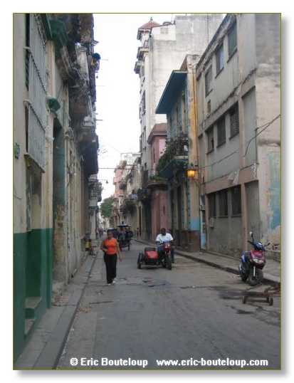 433_CUBA_2004
