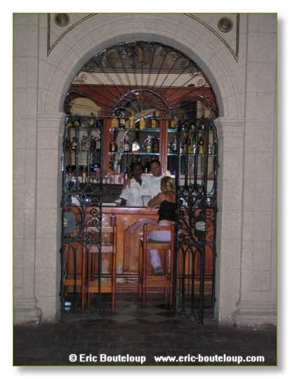 543_CUBA_2004