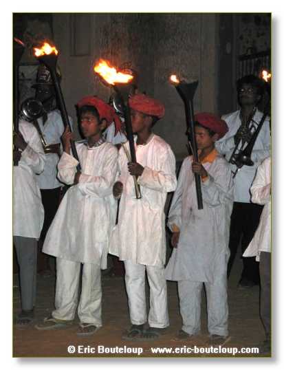 189_INDE_2003_Mars_Samode