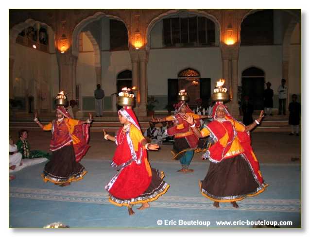 201_INDE_2003_Mars_Samode