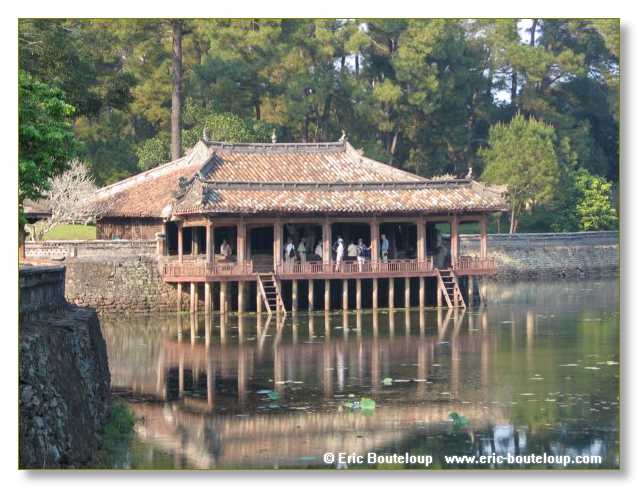 104_Splendeurs_d_Indochine_2005_02_03