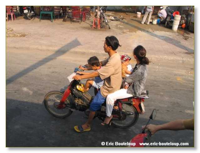 301_Splendeurs_d_Indochine_2005_02_03