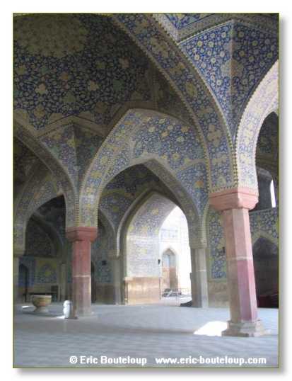 040_IRAN_2005