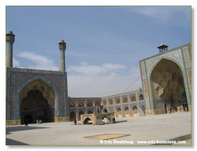 057_IRAN_2005