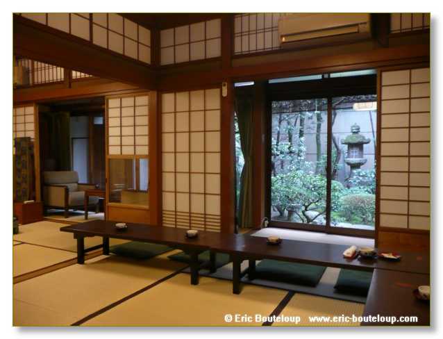 002_JAPON_Kyoto_meditation_Zen_et_Sakura_April_2008