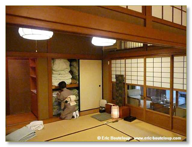 009_JAPON_Kyoto_meditation_Zen_et_Sakura_April_2008