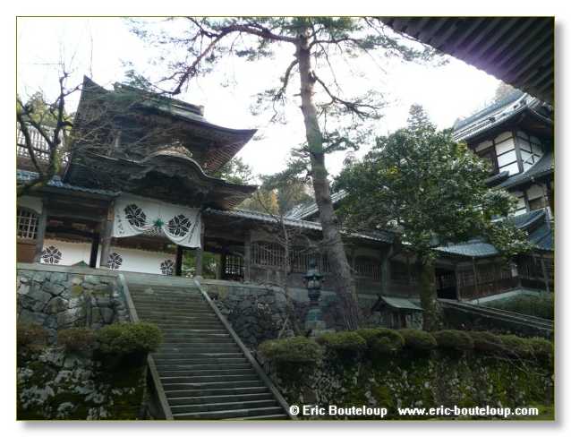 227_JAPON_Kyoto_meditation_Zen_et_Sakura_April_2008