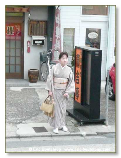 296_JAPON_Kyoto_meditation_Zen_et_Sakura_April_2008