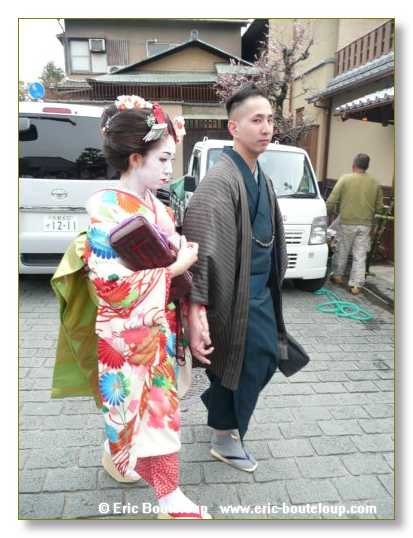 398_JAPON_Kyoto_meditation_Zen_et_Sakura_April_2008