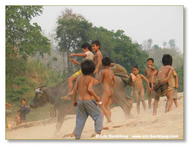054_MEKONG_Secrets_du_Mekong