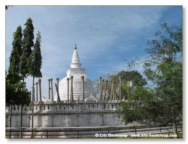 032_Sri_Lanka_2003_03