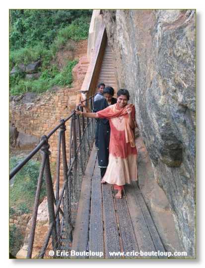 064_Sri_Lanka_2003_03