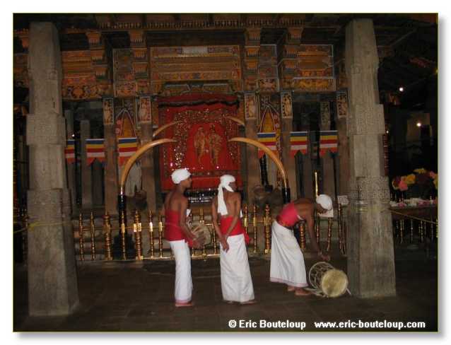 093_Sri_Lanka_2003_03