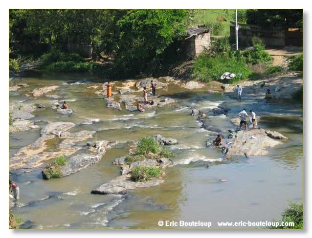 096_Sri_Lanka_2003_03