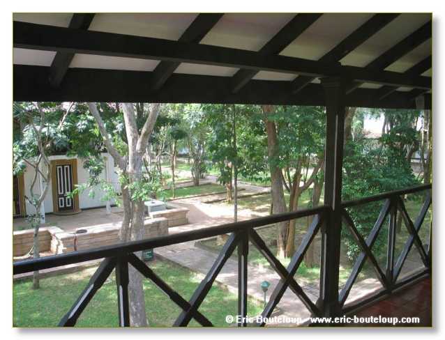 142_Sri_Lanka_2003_03