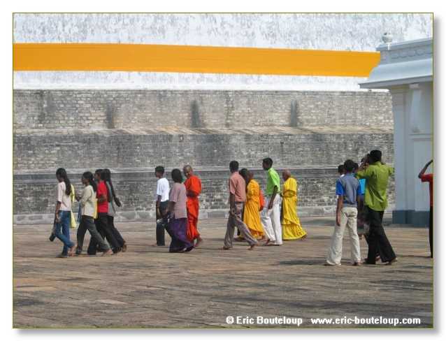 197_Sri_Lanka_2003_03