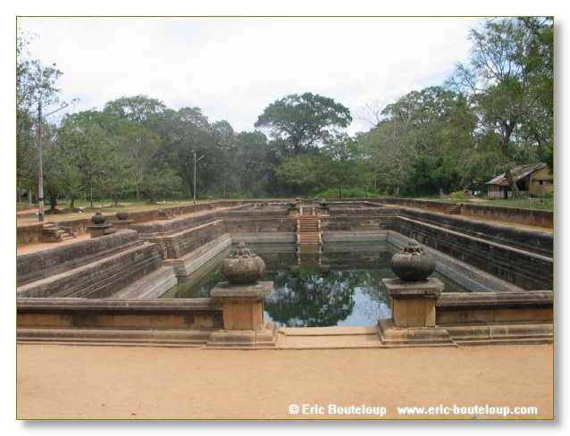 208_Sri_Lanka_2003_03