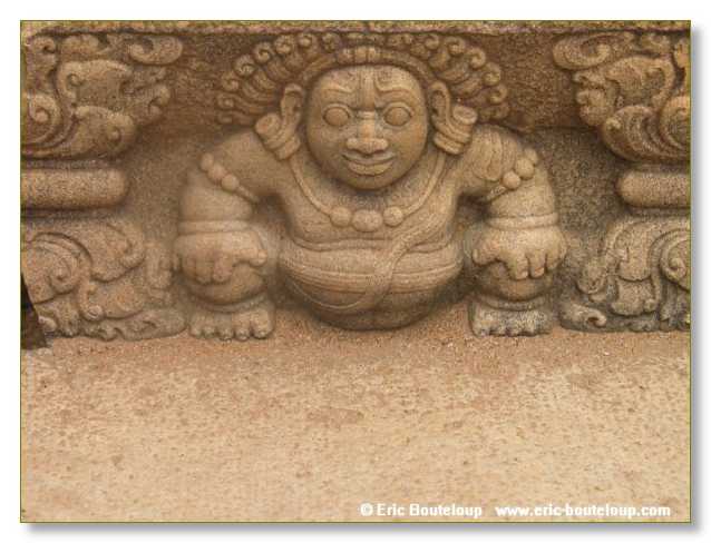 210_Sri_Lanka_2003_03